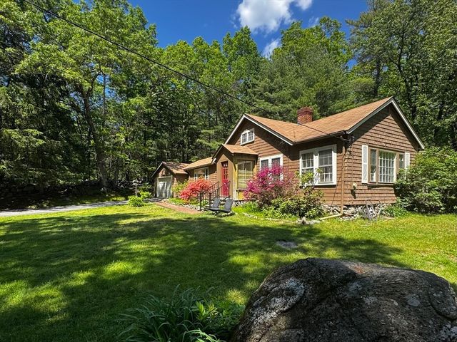 38 Rutland St, Carlisle, MA 01741