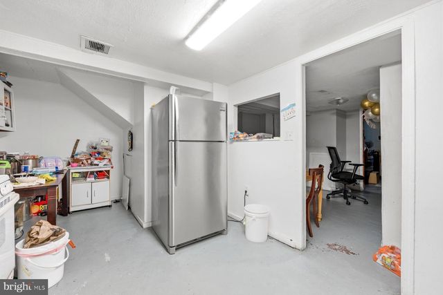 915 1ST ST, Baltimore, MD 21225