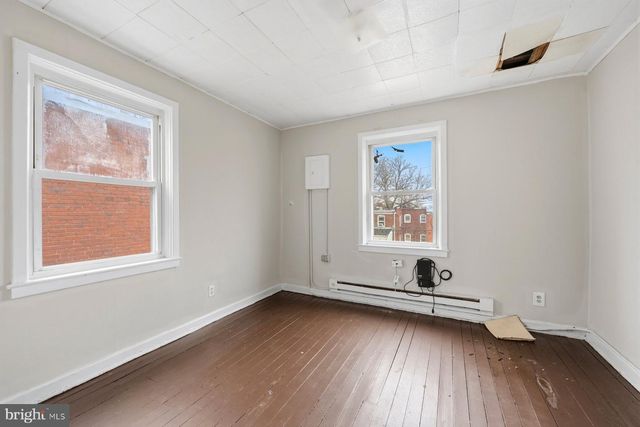 915 1ST ST, Baltimore, MD 21225