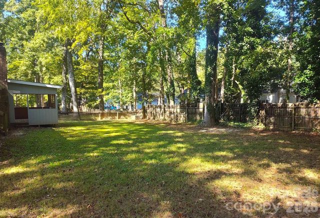 6332 Holly Knoll Drive, Charlotte, NC 28227