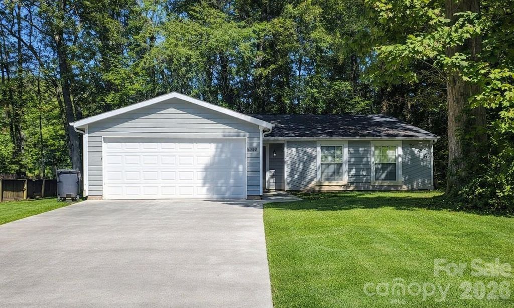 6332 Holly Knoll Drive, Charlotte, NC 28227