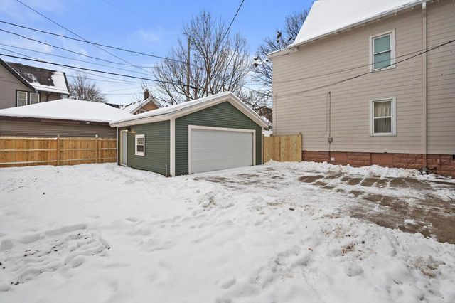 1928 N 49th STREET, Milwaukee, WI 53208