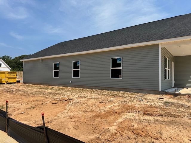 1000 Carolina Way, Manning, SC 29102