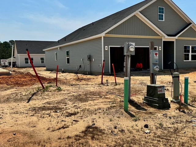 1000 Carolina Way, Manning, SC 29102