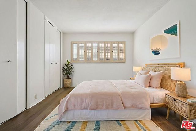 11121 Queensland Street H42, Los Angeles, CA 90034