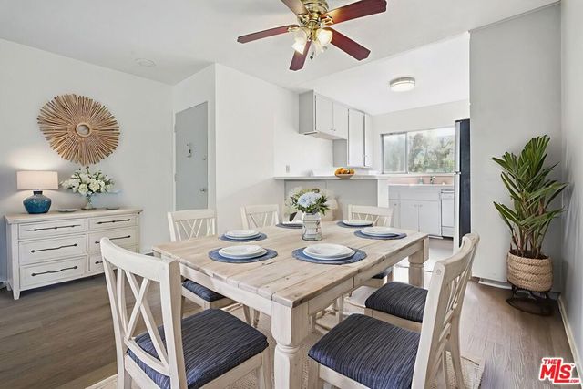 11121 Queensland Street H42, Los Angeles, CA 90034