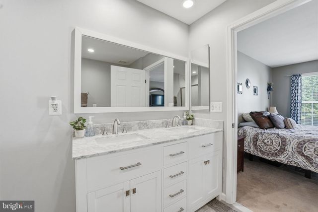 6005 CANTWELL ST, Gainesville, VA 20155