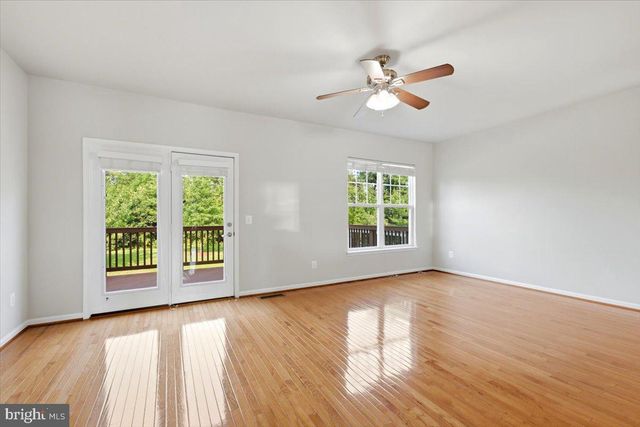 43350 WAYFARER SQ, Chantilly, VA 20152