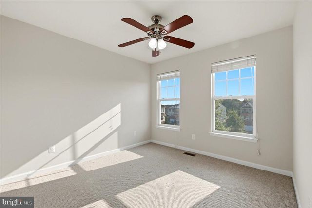43350 WAYFARER SQ, Chantilly, VA 20152