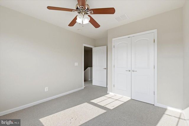 43350 WAYFARER SQ, Chantilly, VA 20152