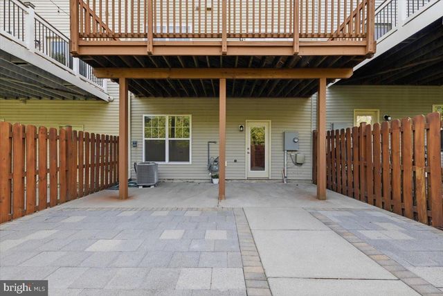 43350 WAYFARER SQ, Chantilly, VA 20152