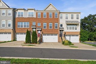 43350 WAYFARER SQ, Chantilly, VA 20152