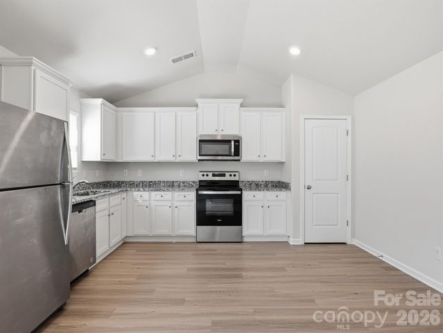 662 E Lamorak Place E, Richburg, SC 29729