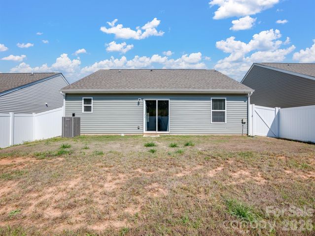 662 E Lamorak Place E, Richburg, SC 29729
