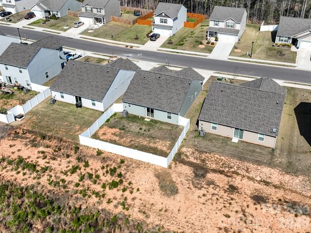 662 E Lamorak Place E, Richburg, SC 29729