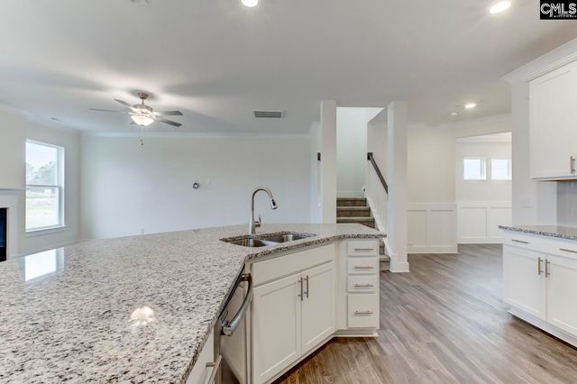 612 Thunder Gulch Avenue, Lexington, SC 29073