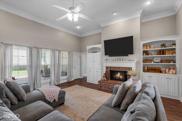 202 Clinton Drive, Stonewall, LA 71078