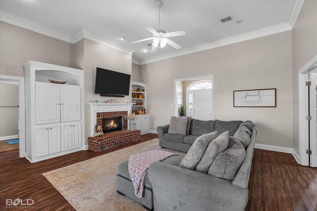 202 Clinton Drive, Stonewall, LA 71078