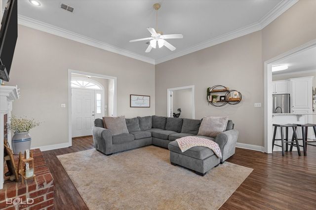 202 Clinton Drive, Stonewall, LA 71078