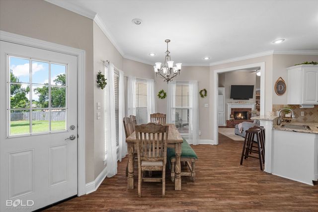 202 Clinton Drive, Stonewall, LA 71078