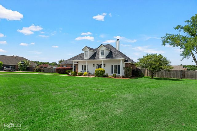 202 Clinton Drive, Stonewall, LA 71078
