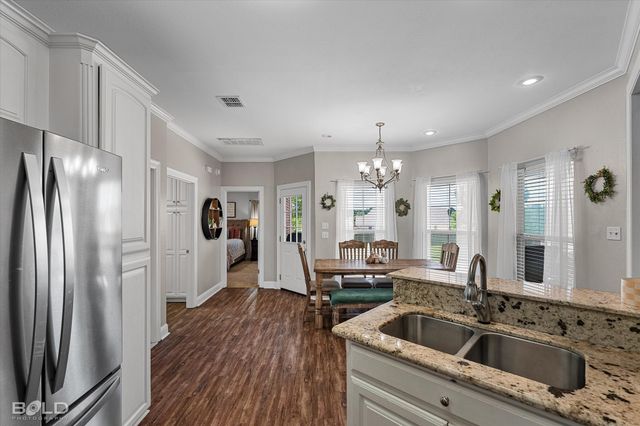 202 Clinton Drive, Stonewall, LA 71078