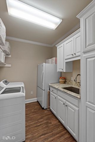 202 Clinton Drive, Stonewall, LA 71078