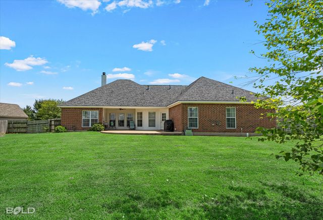 202 Clinton Drive, Stonewall, LA 71078