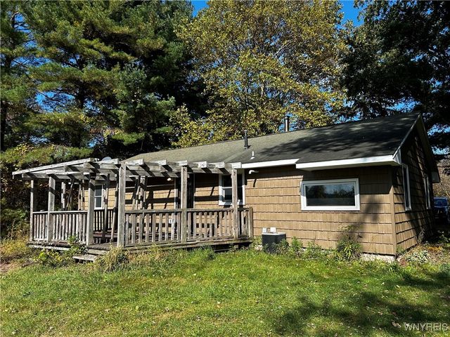 3530 Ridge Road, Cambria, NY 14094