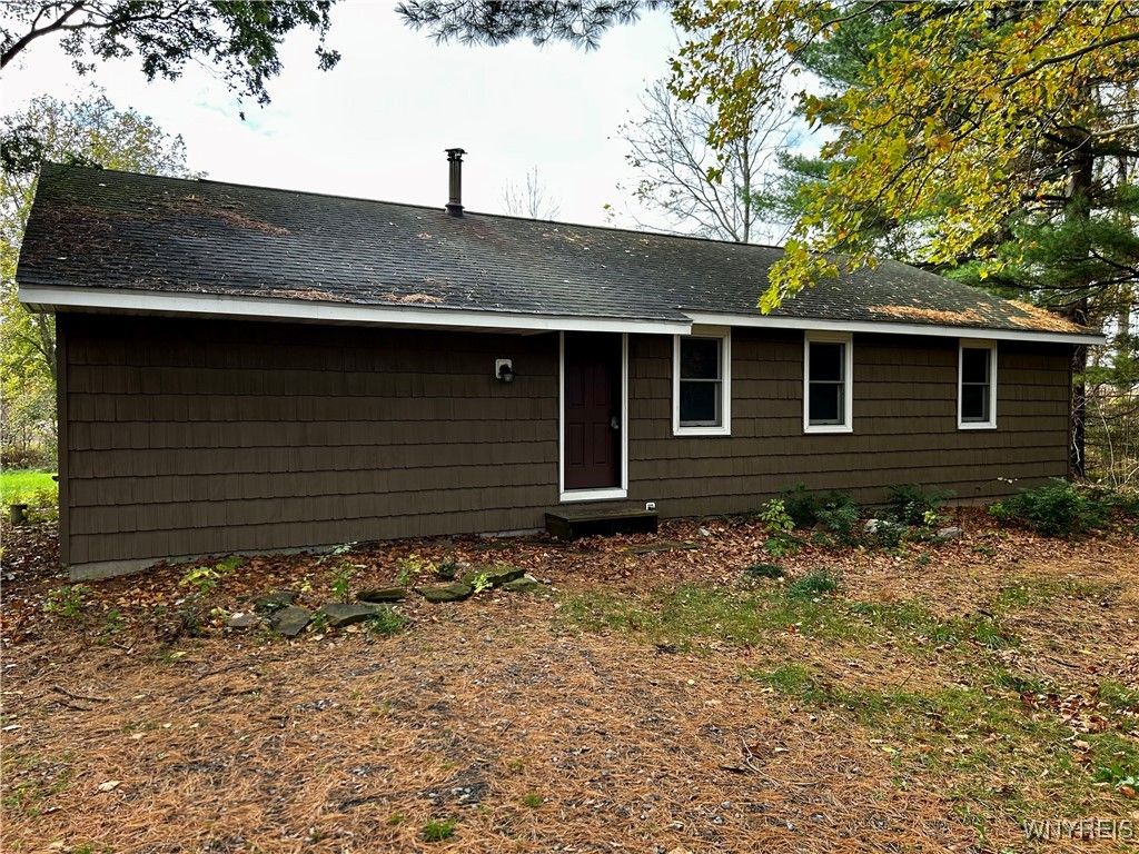 3530 Ridge Road, Cambria, NY 14094