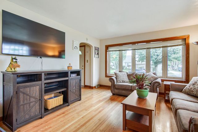 3901 W 107th Street, Chicago, IL 60655