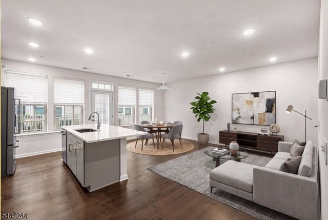 31 S Davenport St, Somerville Boro, NJ 08876