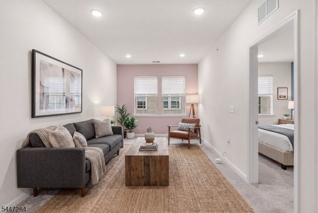 31 S Davenport St, Somerville Boro, NJ 08876