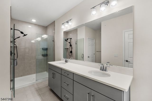 31 S Davenport St, Somerville Boro, NJ 08876