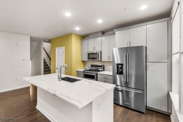 31 S Davenport St, Somerville Boro, NJ 08876