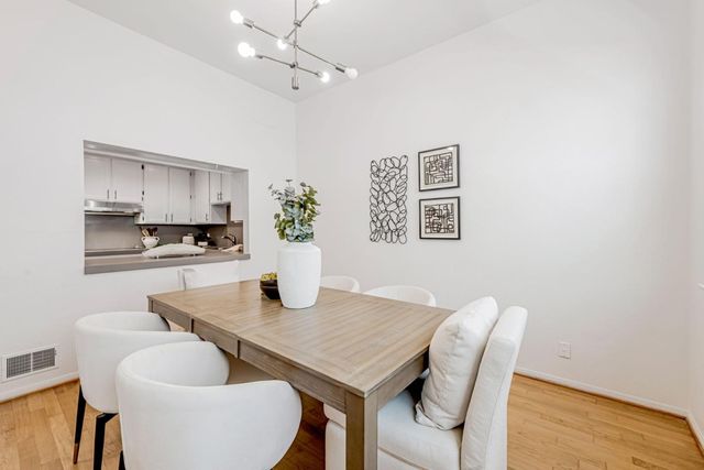 656 Cedar Street 3, San Carlos, CA 94070