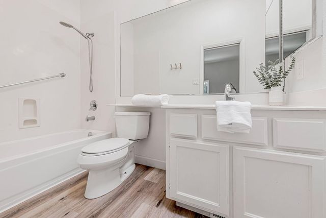 656 Cedar Street 3, San Carlos, CA 94070