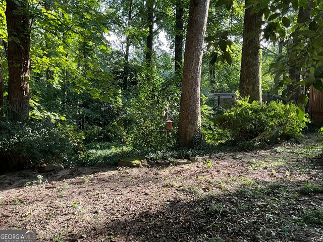 2704 Cove Circle NE, Brookhaven, GA 30319