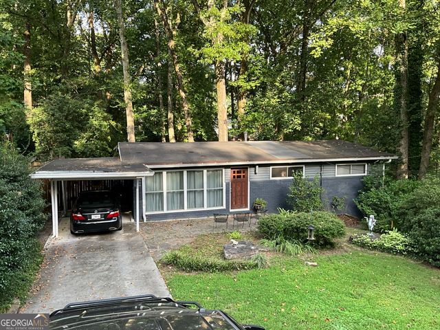 2704 Cove Circle NE, Brookhaven, GA 30319