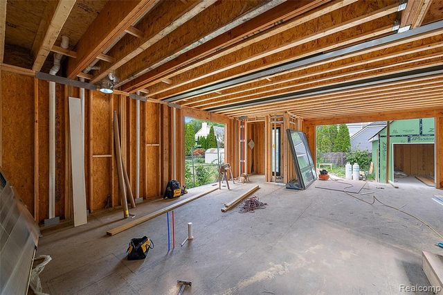 1221 Davis Avenue, Birmingham, MI 48009