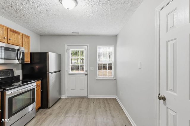 60 Holding-young Road, Youngsville, NC 27596