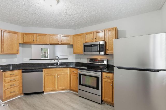 60 Holding-young Road, Youngsville, NC 27596