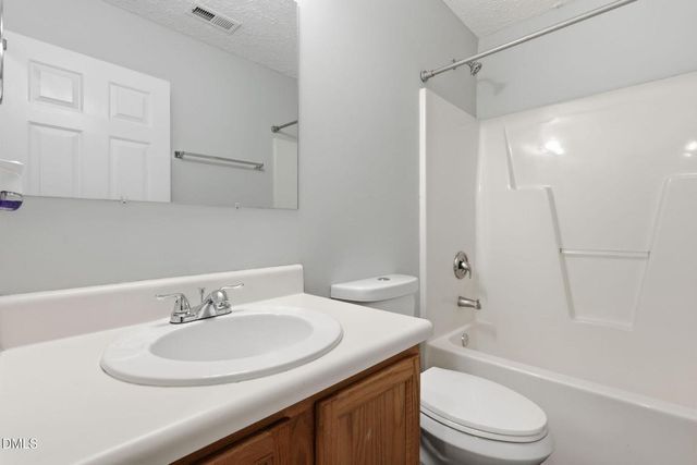 60 Holding-young Road, Youngsville, NC 27596