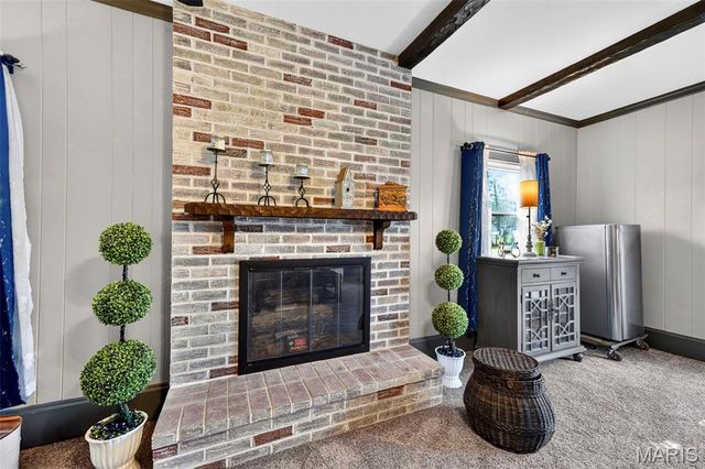 106 Paula Drive, St Charles, MO 63301