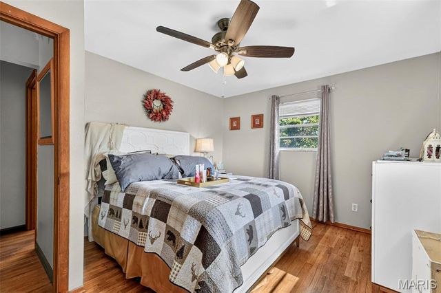106 Paula Drive, St Charles, MO 63301