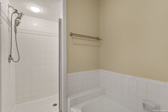 3605 Hidden Dr Apt F4, San Antonio, TX 78217