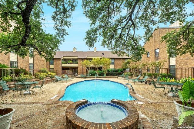 3605 Hidden Dr Apt F4, San Antonio, TX 78217