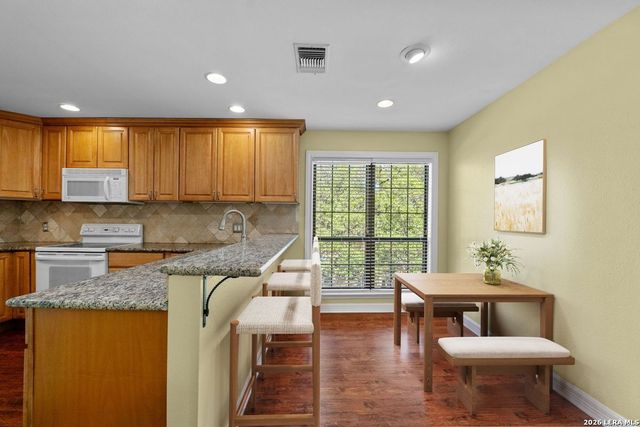 3605 Hidden Dr Apt F4, San Antonio, TX 78217