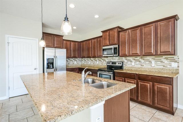 3223 OLIVIA BREEZE DRIVE, Kissimmee, FL 34746