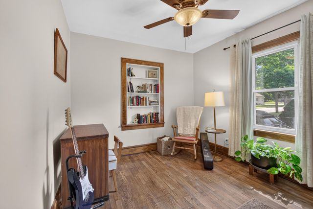302 Hill Street, Jackson, MI 49202